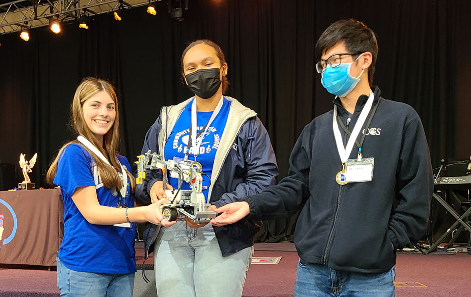 CCS HS students place 3rd in GAPPS robotics competition